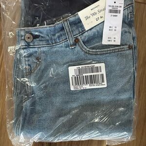 Abercrombie & Fitch Light Blue Maternity Jeans size 27s